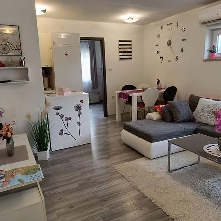 Apartments Mary & Free Parking Rovinj Cameră foto